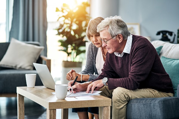 How to Get Your Finances Ready for Senior Living